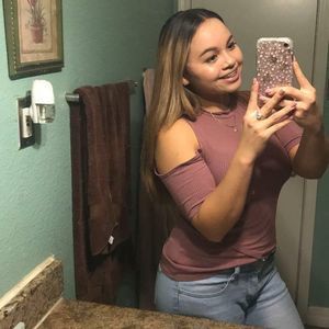 Meet your Posher, Adriana